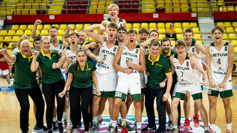 Lietuvas U16 basketbola izlase. Foto: FIBA