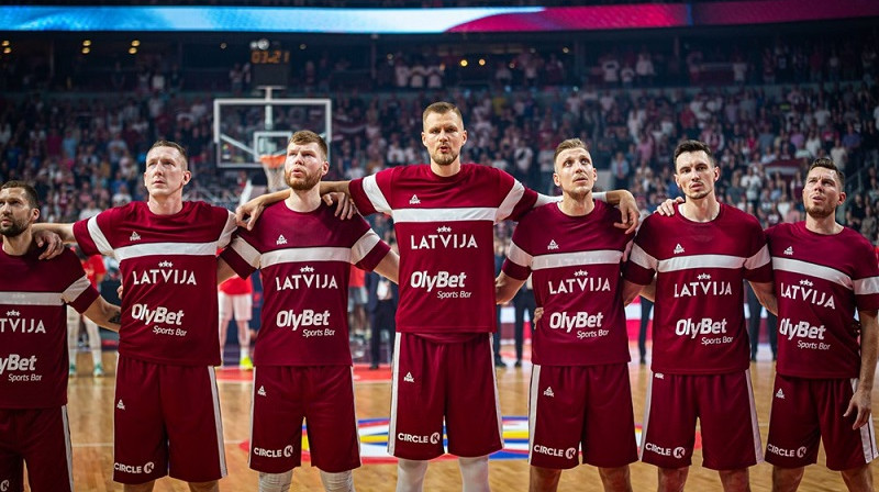 Latvijas basketbolisti 2022. gada 25. augustā. Foto: Mikus Kļaviņš/FIBA