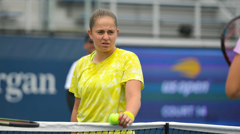 Aļona Ostapenko treniņā. Foto: Michael Renz / @mrenzaero