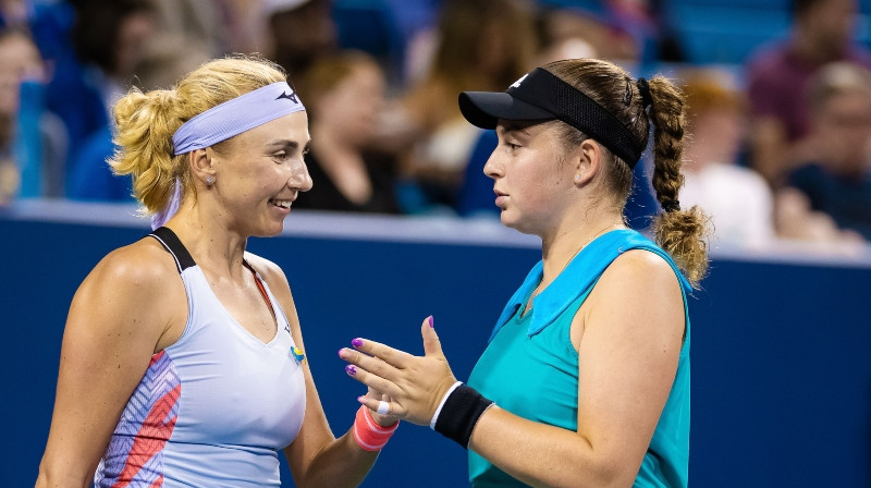 Ludmila Kičenoka un Aļona Ostapenko. Foto: Zumapress/Scanpix