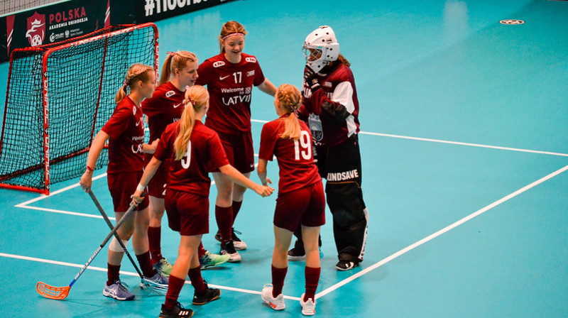 Latvijas U-19 izlase. Foto: IFF Floorball