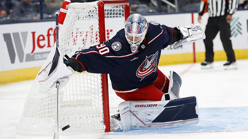 Elvis Merzļikins darbībā. Foto: USA Sports Today/Scanpix