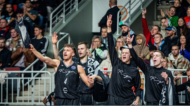 VEF basketbolisti 2022. gada 4. oktobrī. Foto: Mikus Kļaviņš/FIBA