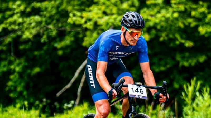 Pirmajās Latvijas "Gravel race" sacensībās 3.vietu ieguvušais Kaspars Serģis. Foto: Latvijas Riteņrbauksanas federācija.