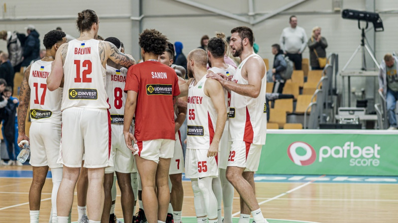 ''Prometey'' basketbolisti. Foto: Renārs Koris/estlatbl.com