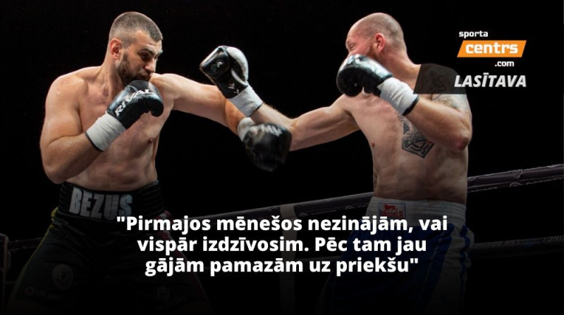 Dmitro Bezuss (pa kreisi) 8. oktobra cīņā. Foto Boriss Simsons/LNK Boxing