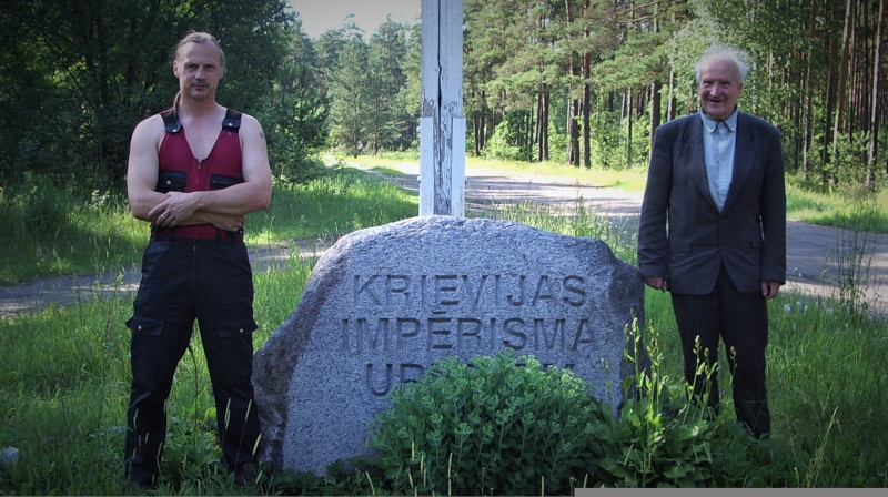 Attēlā Kaspars Bērziņš un Jānis Kušķis.