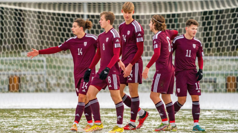 Latvijas U21 valstsvienības futbolisti. Foto: LFF