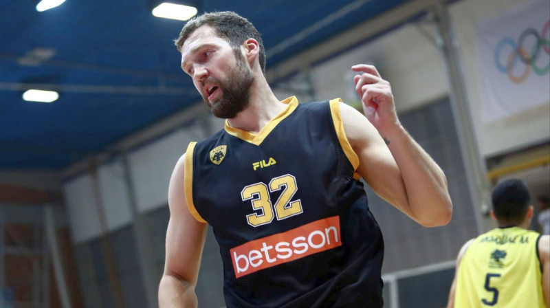 Jānis Strēlnieks. Foto: AEK Basketball Club