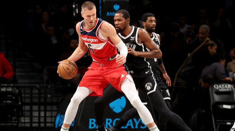 Kristaps Porziņģis un Kevins Durents. Foto. USA Sports Today. Scanpix