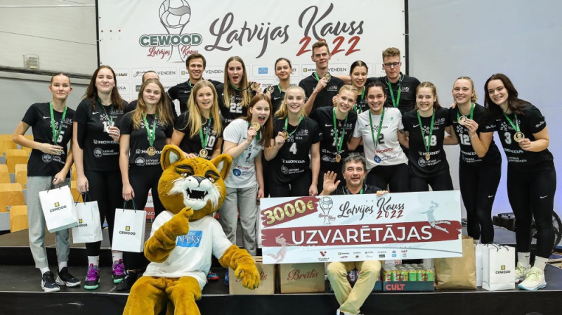 RVS/LU sieviešu volejbola komanda. Foto: Artūrs Stiebriņš, volejbols.lv