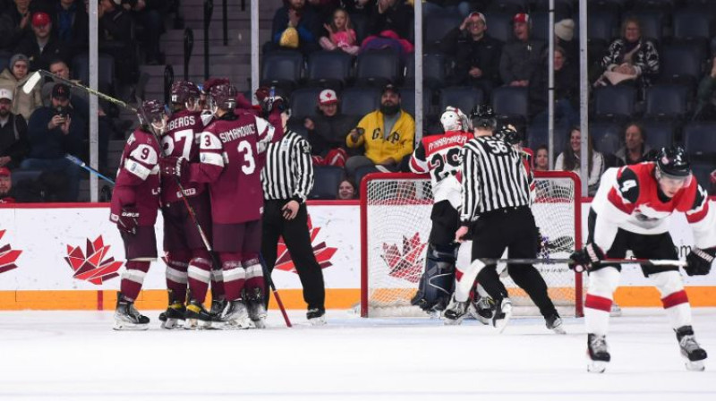 Latvijas U20 hokeja izlase. Foto: IIHF