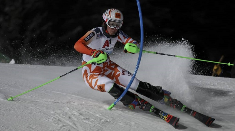 Petra Vlhova traucas pretī pirmajai uzvarai sezonā, Foto: Marco Travatti/AP.