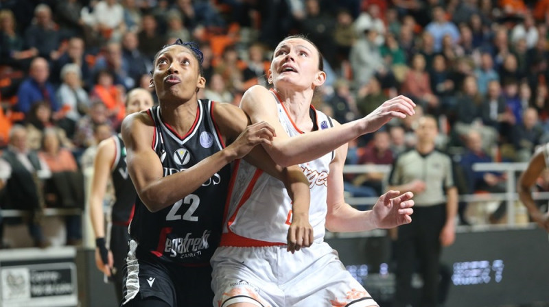 Anete Šteinberga un Olbis Andrē 2023. gada 11. janvārī. Foto: EuroLeague Women