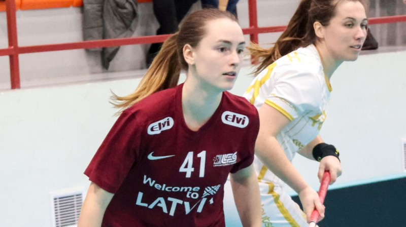 Simona Grāpēna pēdējās divās spēlēs pret Vāciju atzīmējusies ar septiņiem vārtu guvumiem, foto: Ritvars Raits (Floorball.lv)