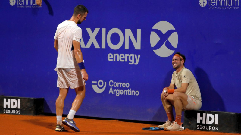 Lāslo Ģēre aprauga Fabio Foņīni. Foto: Argentina Open