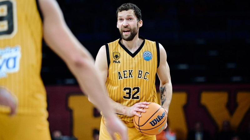 Jānis Strēlnieks. Foto: FIBA Champions League