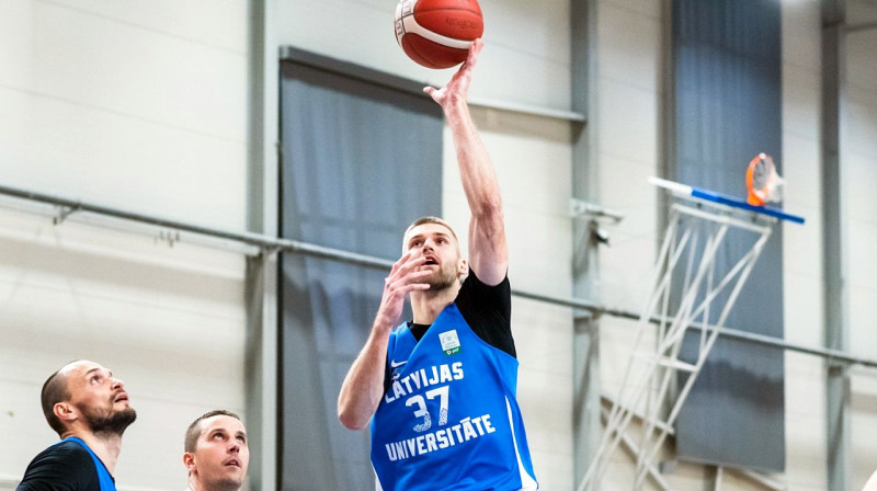 Dāvids Vīksne. Foto: LU basketbols