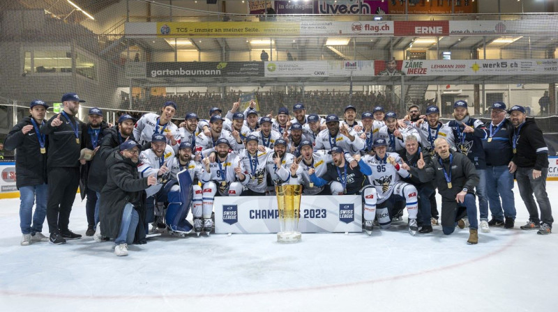 "La Chaux-de-Fonds" komanda. Foto: Swiss League