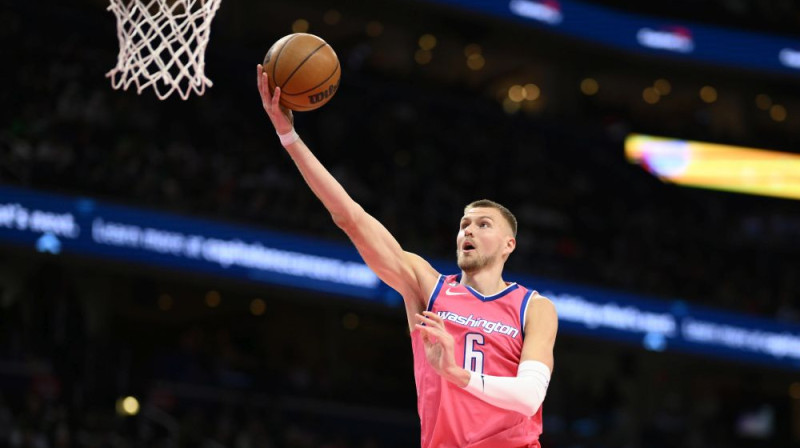 Kristaps Porziņģis Vašingtonas kreklu nomainīs pret Bostonas. Foto: AP/Scanpix