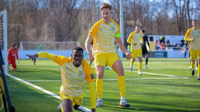 Džibrila Geja uzvaras vārtu svinības un valmieriešu jaunie formastērpi. Foto: Jānis Līgats/Valmiera FC