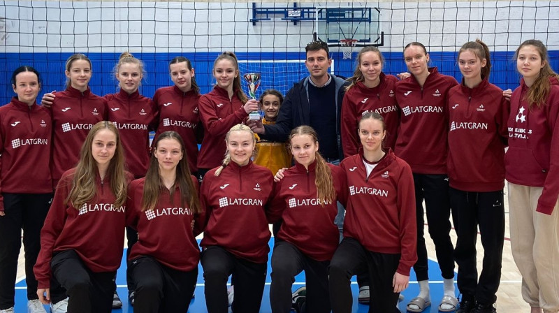 U17 Latvijas volejbola meiteņu izlase. Foto: volleyangels.it