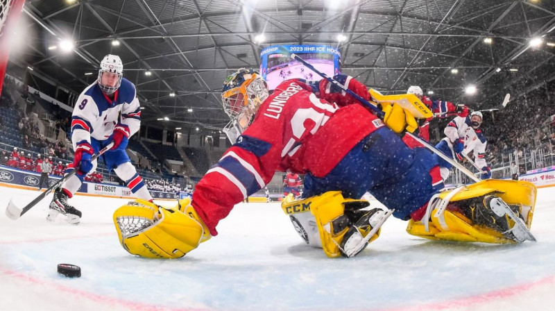 Mirklis pirms Geiba Pero vārtu guvuma. Foto: IIHF