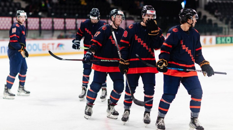 Nīderlandes valstsvienības hokejisti. Foto: IIHF