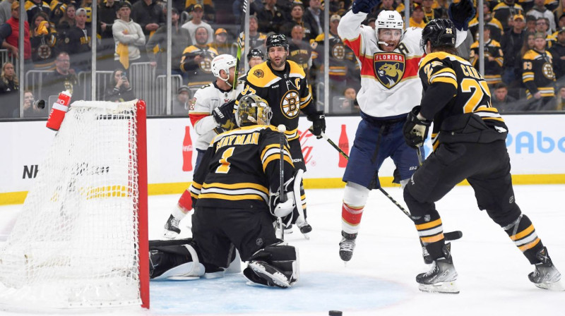 Floridas "Panthers" uzbrucējs Metjū Tkačaks mirkli pēc izšķirošā vārtu guvuma. Foto: Bob DeChiara/USA Today Sports/Scanpix