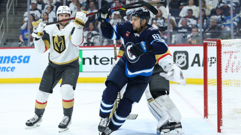 Nīno Nīderreiters (priekšā) .Foto: USA Today Sports/Scanpix