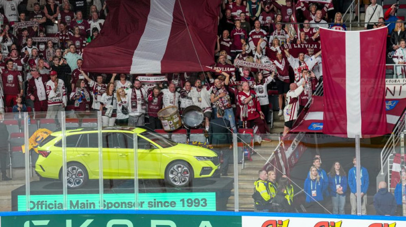 Latvijas izlases līdzjutēji. Foto: Guntis Lazdāns