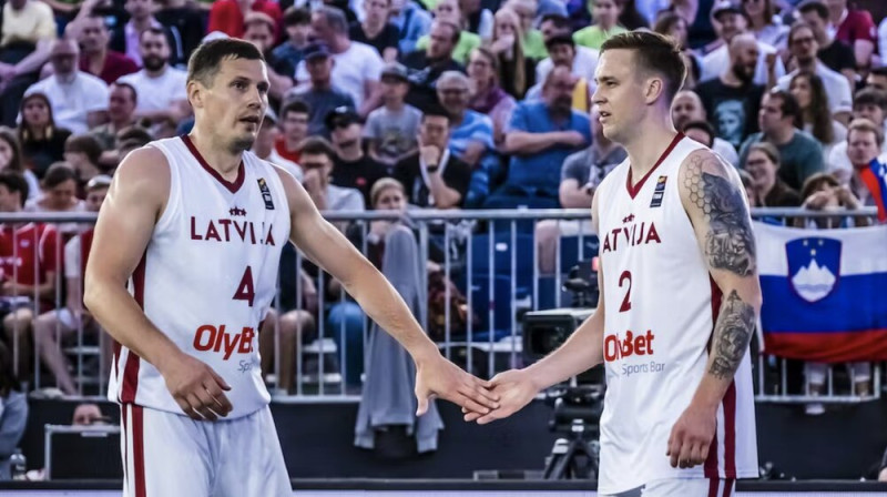 Agnis Čavars un Kārlis Lasmanis. Foto: FIBA 3X3
