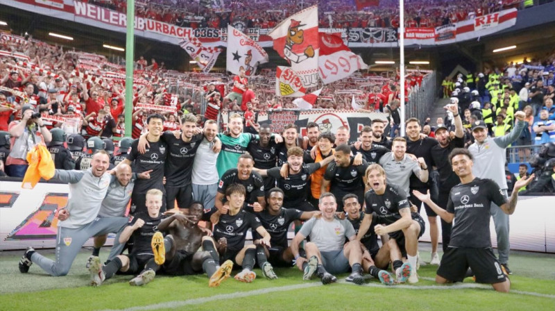 "Stuttgart" komanda un tās līdzjutēji sezonas noslēgumā. Foto: VfB Stuttgart
