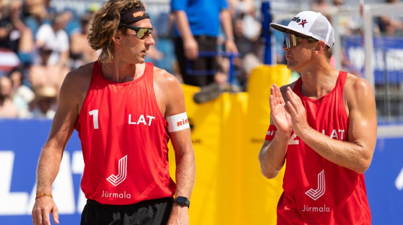 Aleksandrs Samoilovs un Jānis Šmēdiņš. Foto: Vadims Morozovs, volleyballworld.com