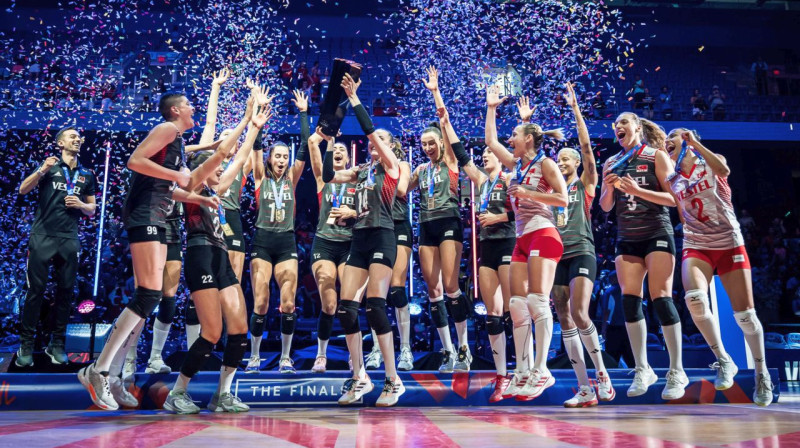 Turcijas valstsvienības volejbolistes. Foto: volleyballworld.com