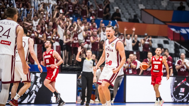 Dairis Bertāns 2023. gada 25. augustā. Foto: FIBA