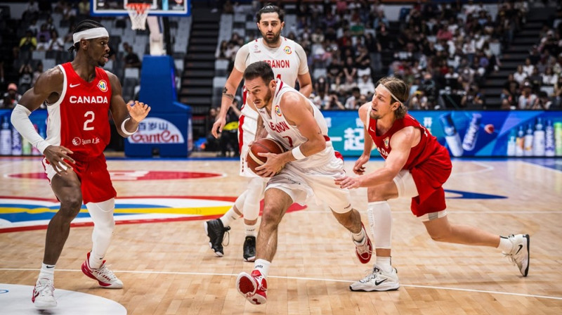 Mirklis no Libānas un Kanādas valstsvienību spēles. Foto: FIBA