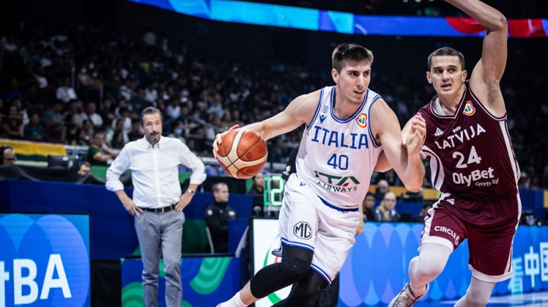 Luka Banki, Luka Severīni un Andrejs Gražulis 2023. gada 7. septembrī. Foto: FIBA