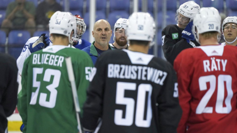 Riks Tokets, Teodors Bļugers. Foto: Darryl Dyck/AP/Scanpix