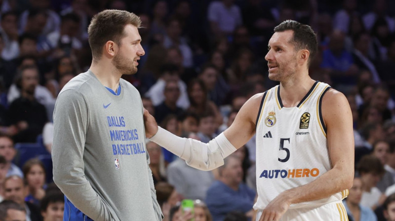 Kādreizējie komandas biedri Madridē: Luka Dončičs un Rūdijs Fernandess. Foto: Juan Carlos Hidalgo/EPA/Scanpix