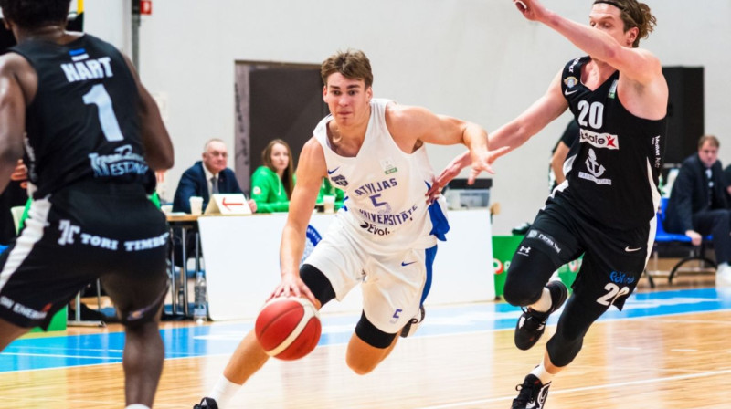 Otto Fārenhorsts (Nr. 5). Foto: Māris Greidāns/LU basketbols