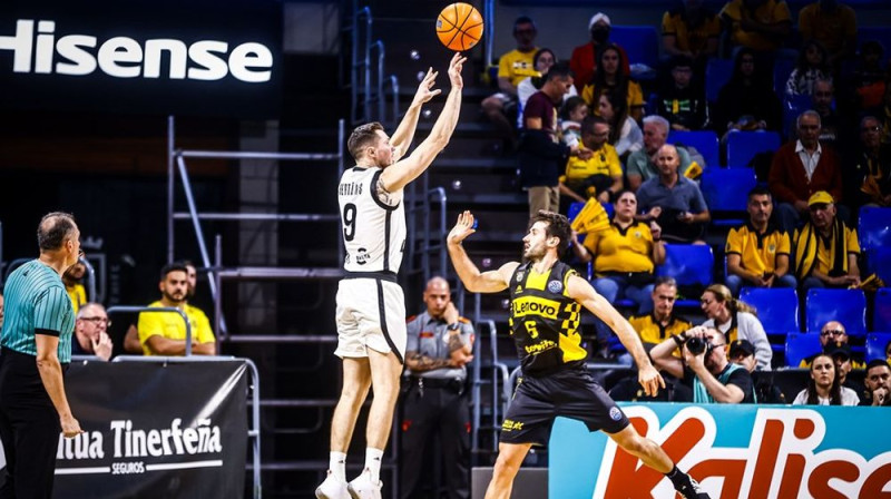 Dairis Bertāns. Foto: FIBA