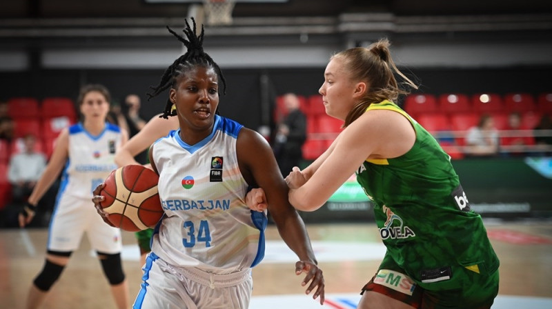 Azerbaidžānas basketboliste Briana Freizere 2023. gada 9. novembrī. Foto: FIBA