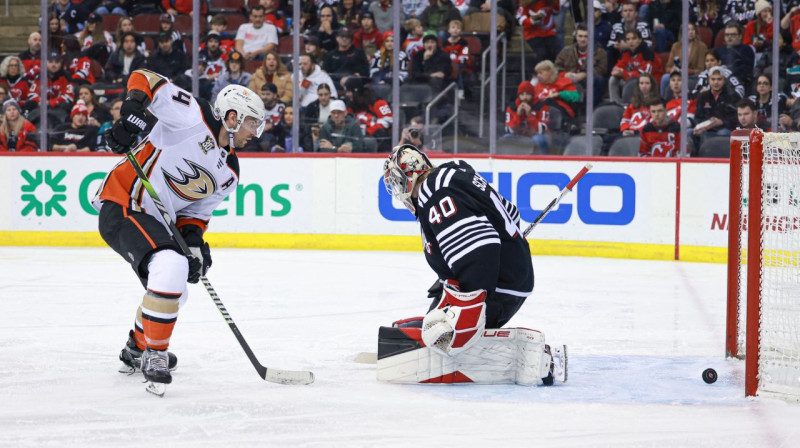 Mirklis pirms Adama Enrikes vārtu guvuma. Foto: Vincent Carchietta/USA Today Sports/Scanpix