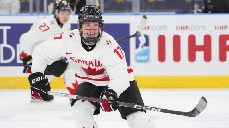 Maklins Selebrīni (#17). Foto: IIHF