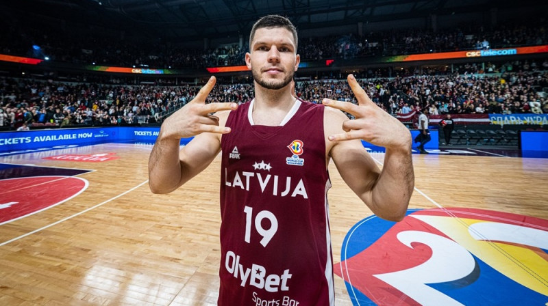 Rihards Lomažs. Foto: FIBA