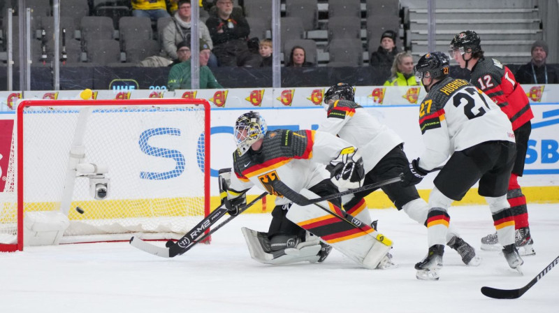 Kanādas U20 valstsvienības vārtu guvuma mirklis. Foto: IIHF