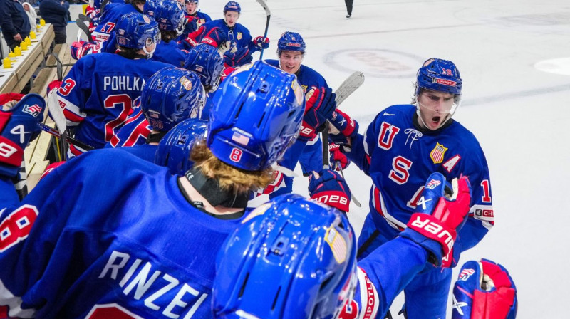 ASV U20 valstsvienības hokejisti. Foto: IIHF