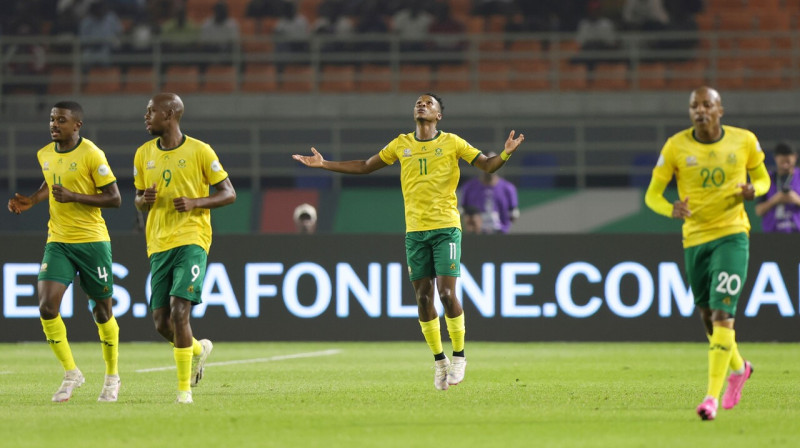 Dienvidāfrikas Republikas futbolisti pēc vārtu guvuma. Foto: CAF