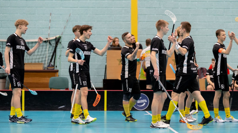 Kocēnu "Rubene" regulāro sezonu uzvarējusi gan starptautiskajā, gan vietējā čempionātā, foto: Floorball.lv